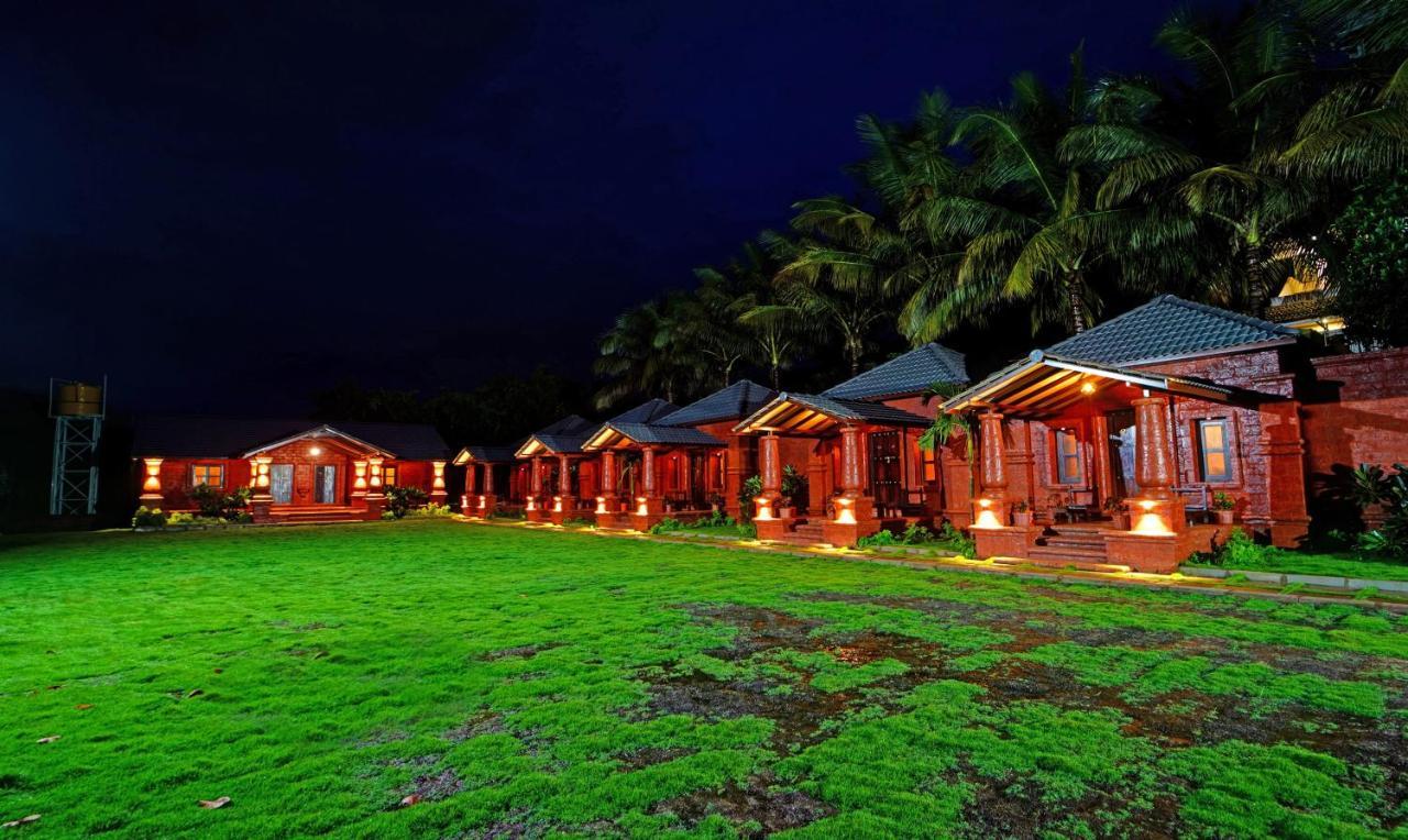 Siddhagiri Hotel And Resort Wai Dış mekan fotoğraf